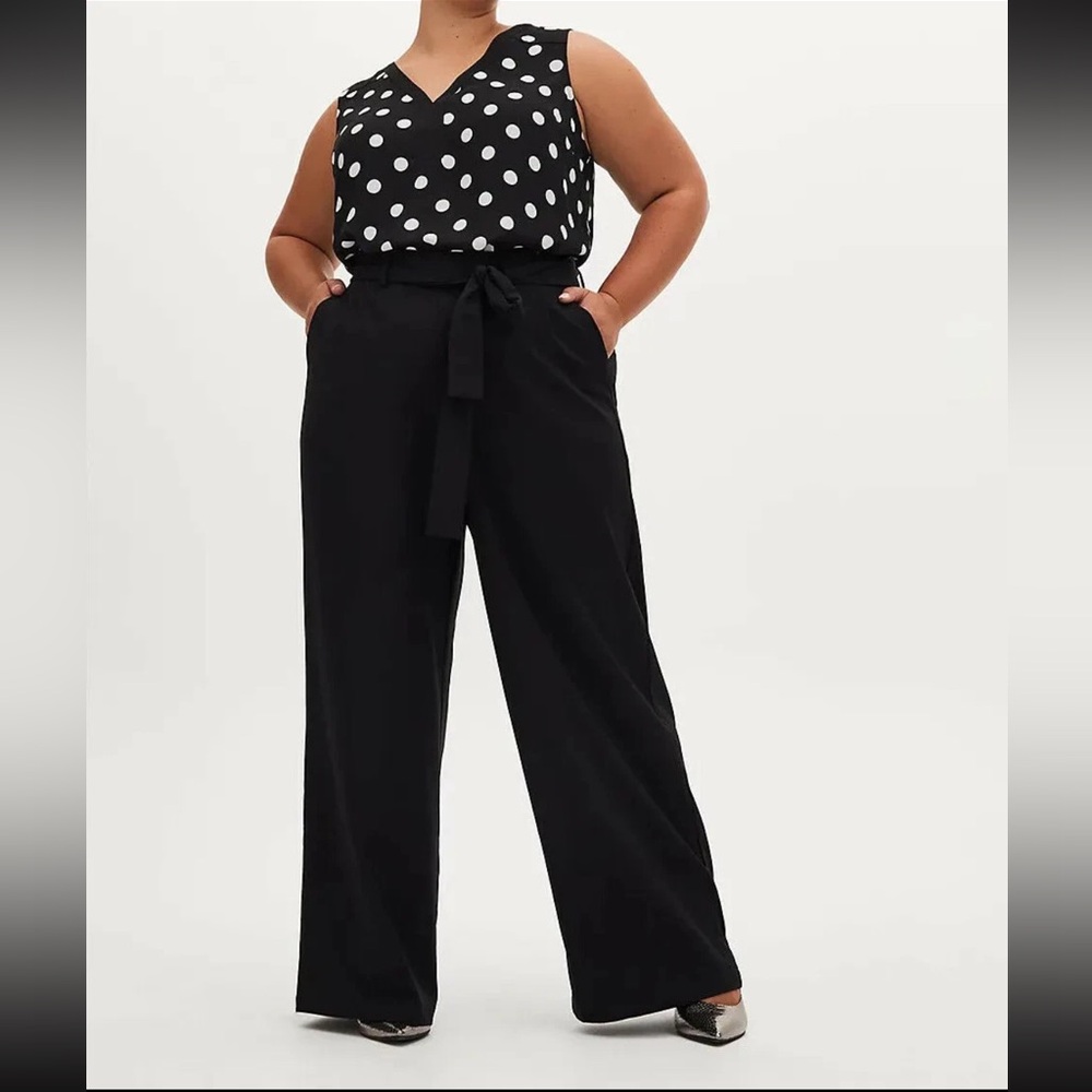 NWT Torrid Black and White Polka Dot Georgette Sheer Sleeveless Top